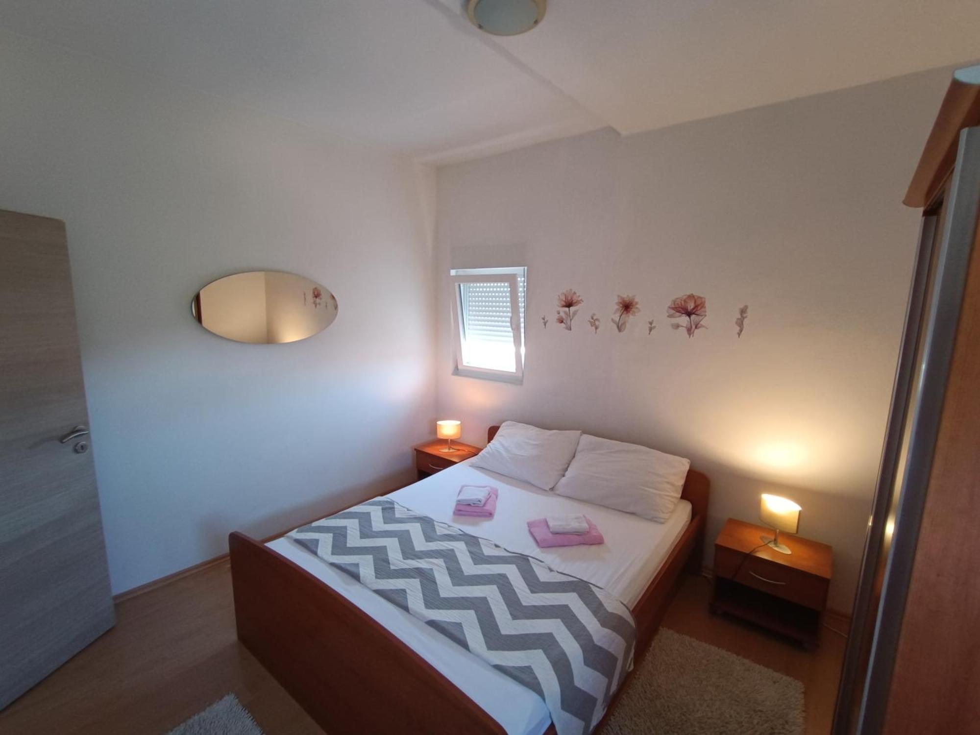 Apartman Lea ซูโกชัน ภายนอก รูปภาพ