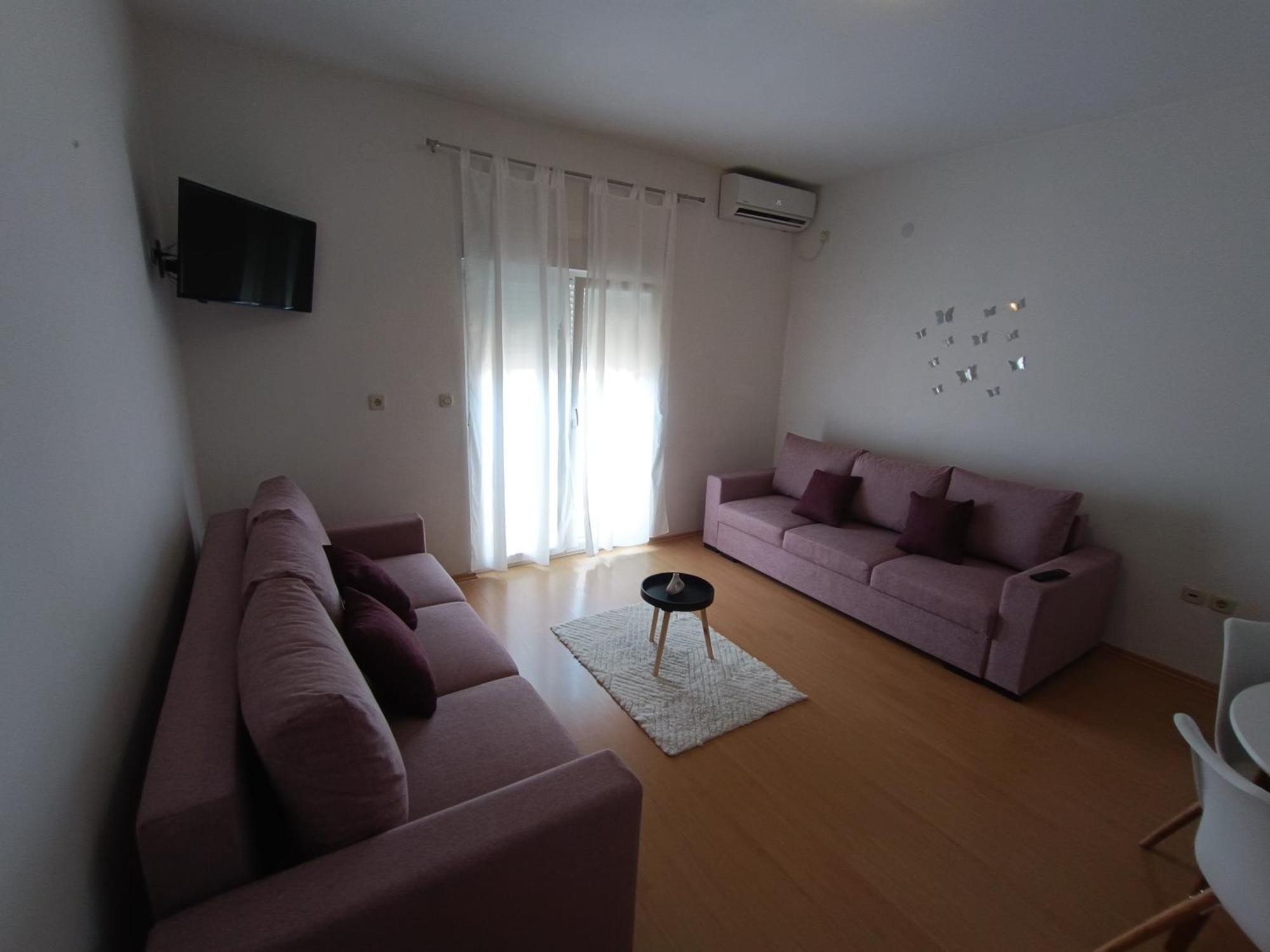 Apartman Lea ซูโกชัน ภายนอก รูปภาพ